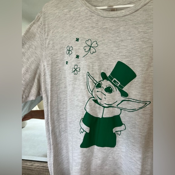 Baby Yoda Light Grey Long Sleeve - Picture 3 of 7